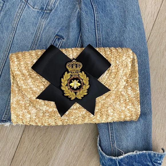 Bee Crest Rattan Straw Clutch - Picture 1 of 5